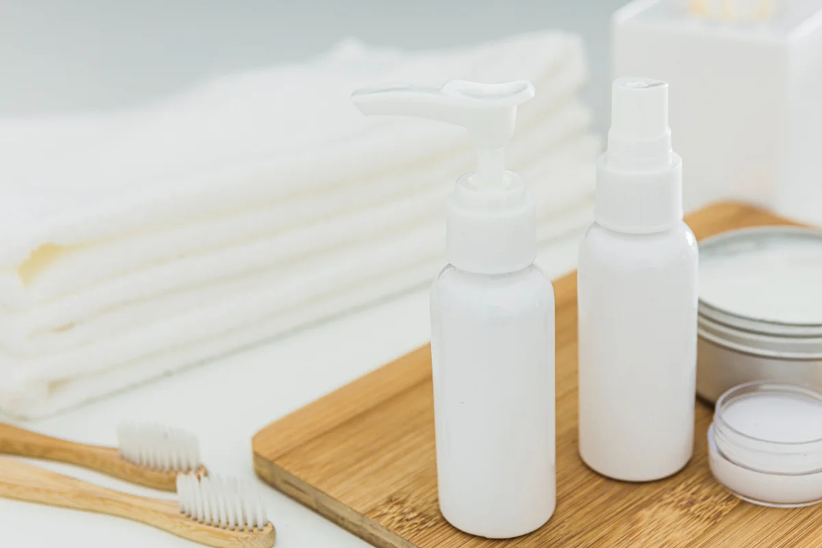 خرید آنلاین دارو و مکملهای دارویی با ارسال سریع - چگونه از کرم موبر استفاده کنیم؟ نحوه از بین بردن مو با کرم موبر