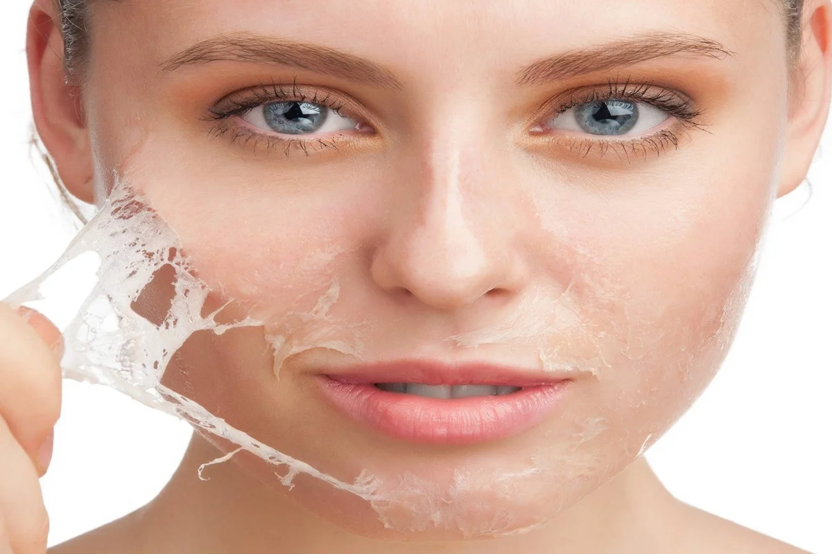 خرید آنلاین دارو و مکملهای دارویی با ارسال سریع - بعد از استفاده از کرم لایه بردار چه کنیم؟ از بین بردن قرمزی پوست بعد از کرم لایه بردار